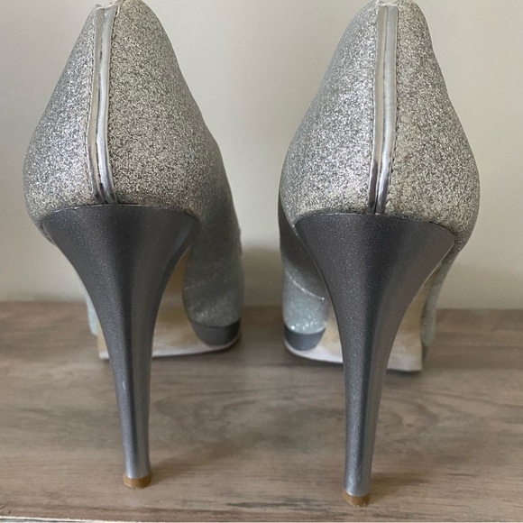 2/$30 Nine West Silver Glitter Sparkle Open Toe Heels - Picture 4 of 6